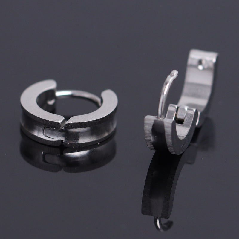 Brushed Huggies - hinged closure detail