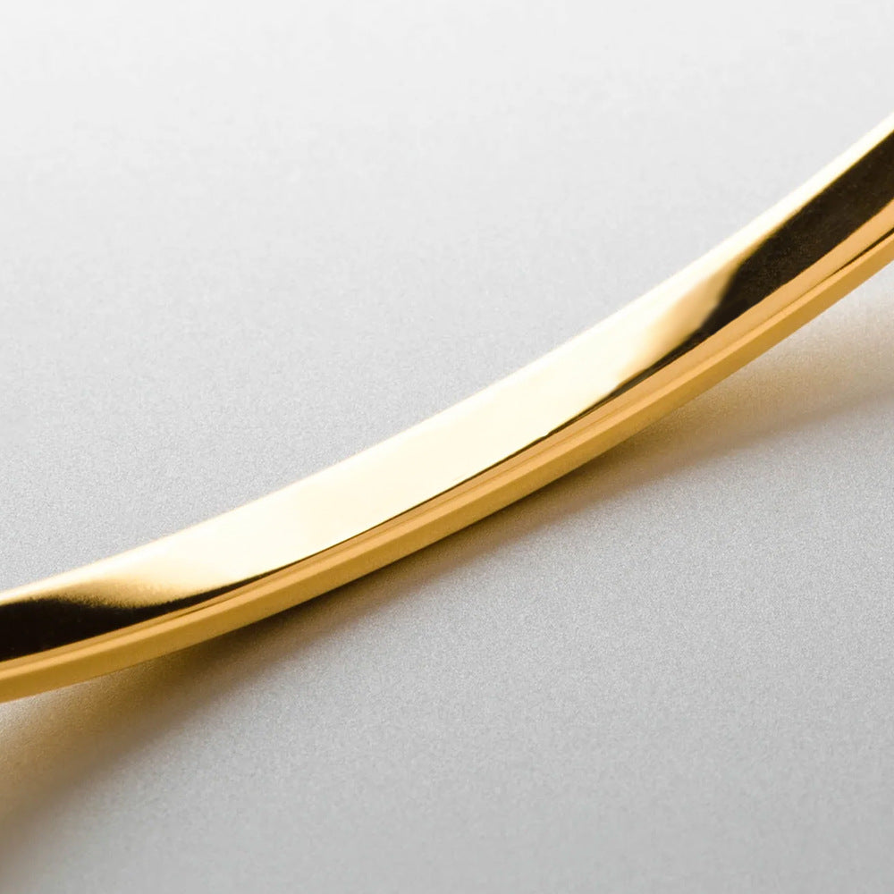 Gold Line Cuff - gold edge close-up